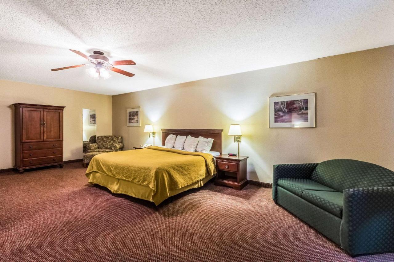 Quaint Inn&Suites McHenry Extérieur photo