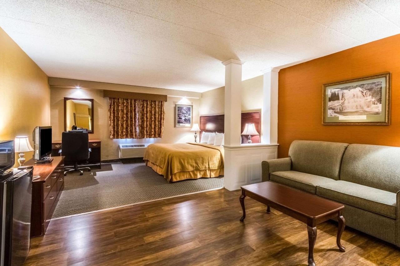 Quaint Inn&Suites McHenry Extérieur photo