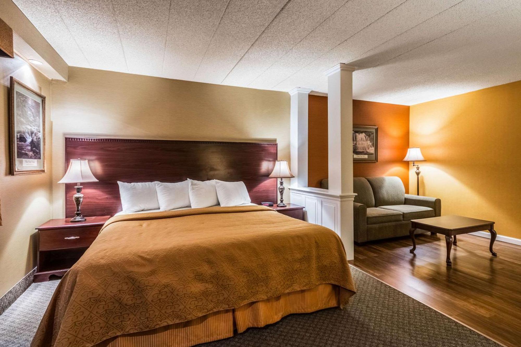 Quaint Inn&Suites McHenry Extérieur photo